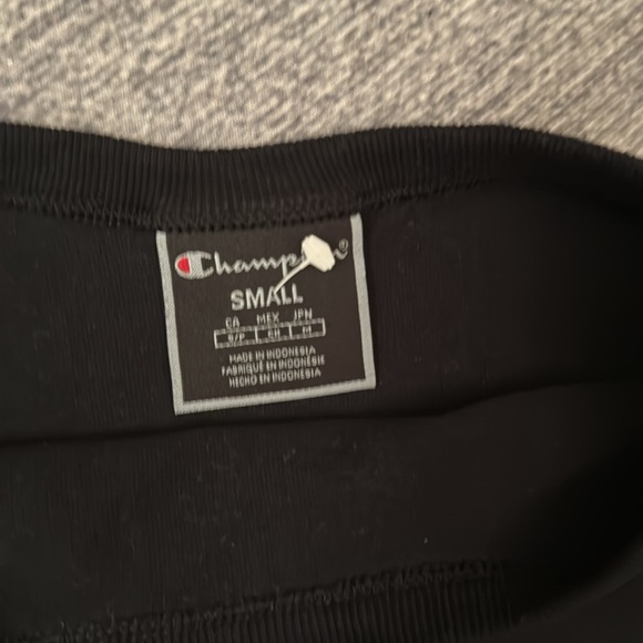 Two Cute Tops - Picture 4 of 4